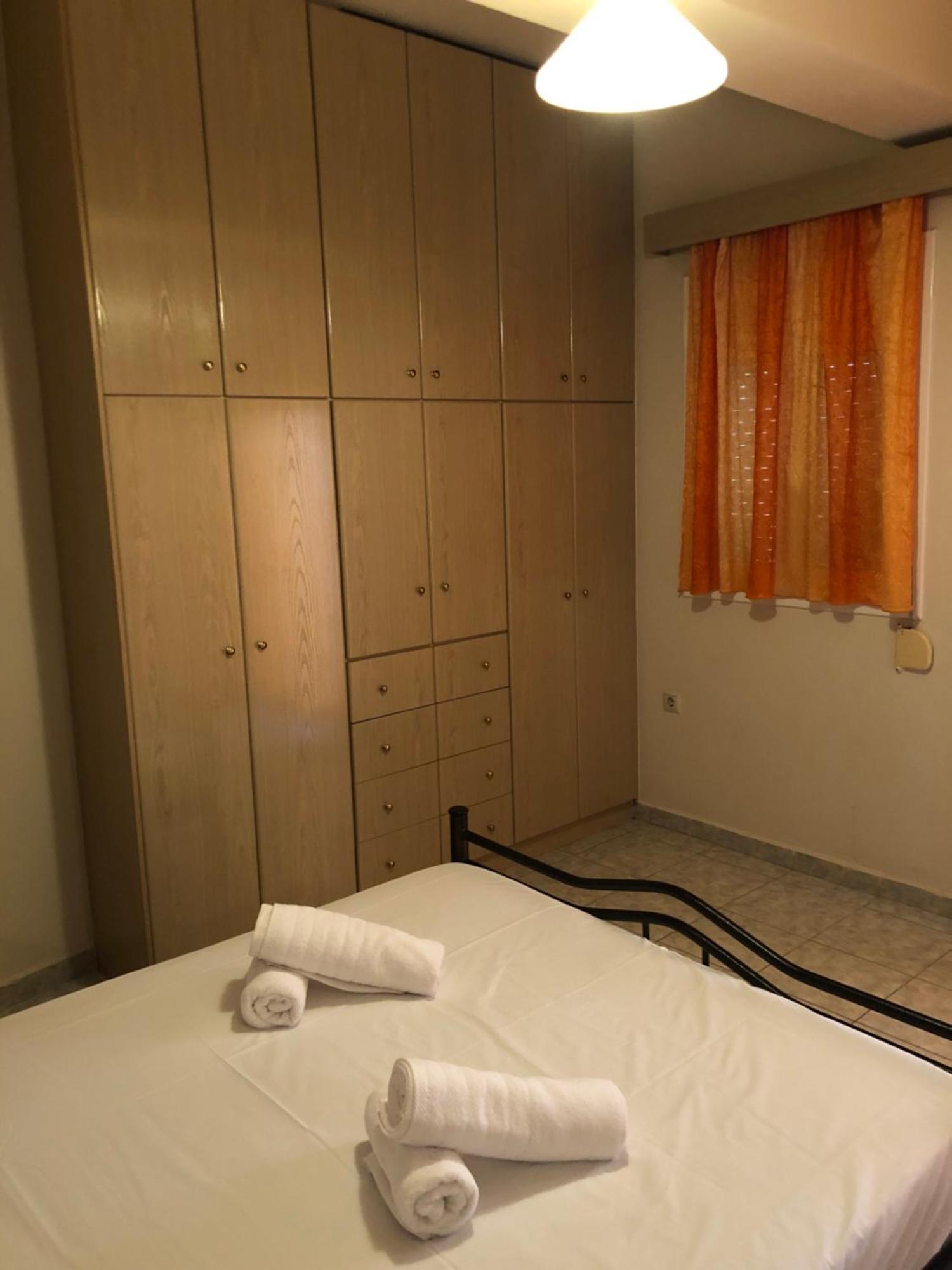 Blue Sky Apartments Makry Gialos  Exterior photo